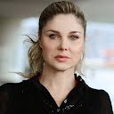 Yvonne Woelke